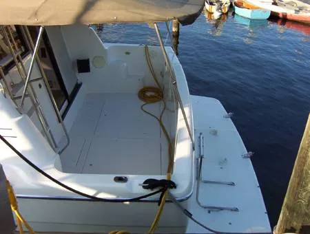 Slide: The Image of Bayliner COMMAND BRIDGE 1996 - 9