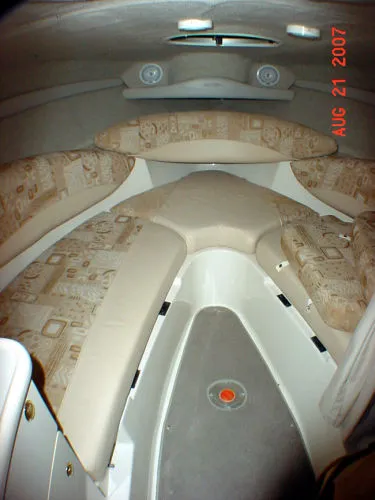 Slide: The Image of Maxum 2300 SC 2001 - 2