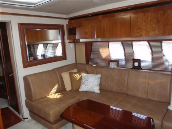 Slide: The Image of Sea Ray *48 Sundancer* 2005 - 1