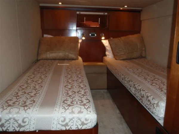 Slide: The Image of Sea Ray *48 Sundancer* 2005 - 10
