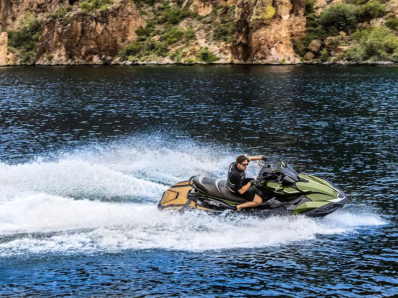 Slide: The Image of Kawasaki JET SKI ULTRA 160LX 2025 - 4