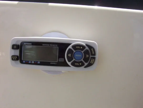 Slide: The Image of Bayliner 2004 - 6