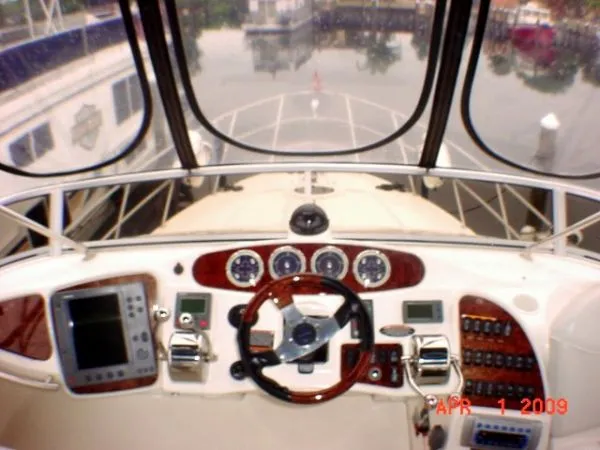 Slide: The Image of Meridian 408 Aft Cabin MY 2005 - 11