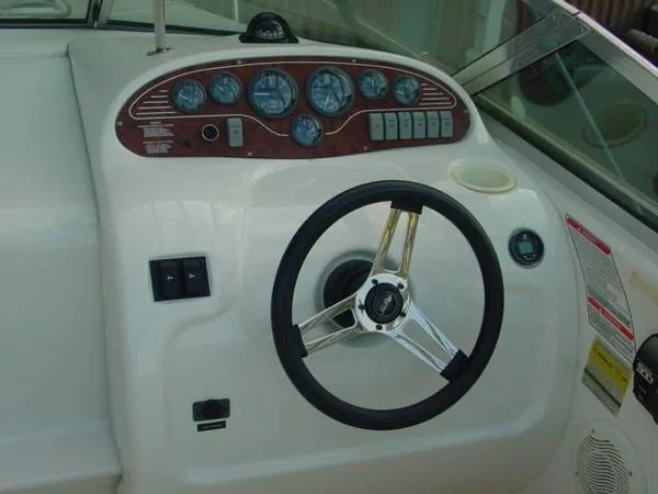 Slide: The Image of Sea Ray Sundancer 1996 - 6