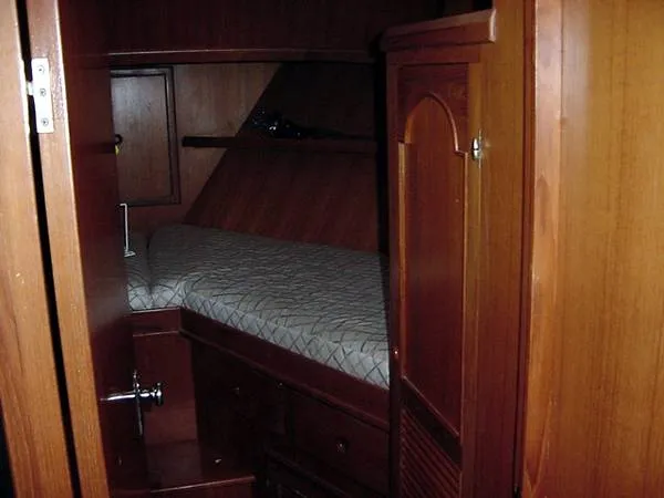 Slide: The Image of Albin MOTOR YACHT 1985 - 3