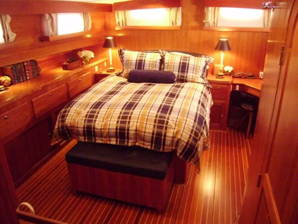 Slide: The Image of Alden Alden 53 Flybridge Motor Yacht 2003 - 10