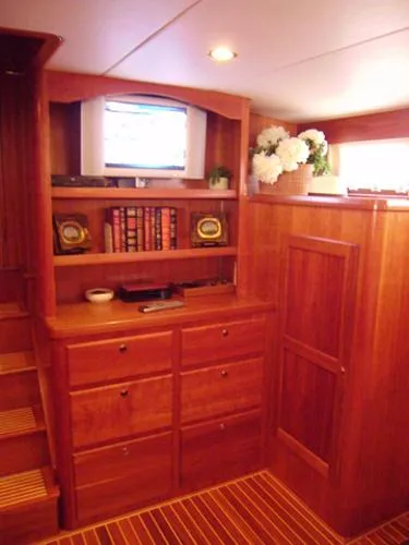 Slide: The Image of Alden Alden 53 Flybridge Motor Yacht 2003 - 11