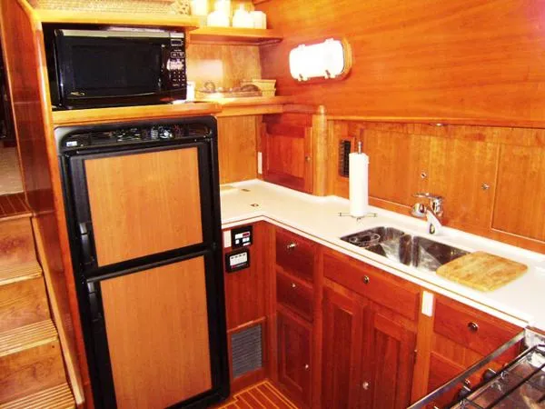 Slide: The Image of Alden Alden 53 Flybridge Motor Yacht 2003 - 6