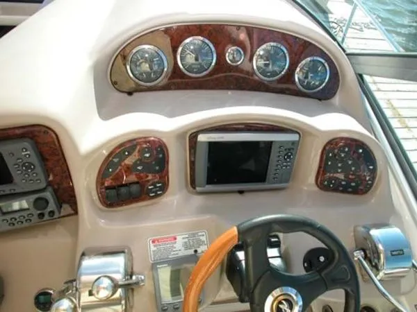 Slide: The Image of Sea Ray 32 Sundancer 2002 - 10