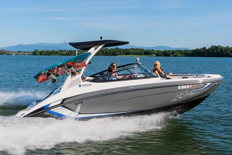 Slide: The Image of Yamaha 212X 2019 - 15