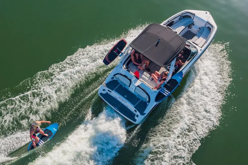 Slide: The Image of Yamaha 212X 2019 - 16