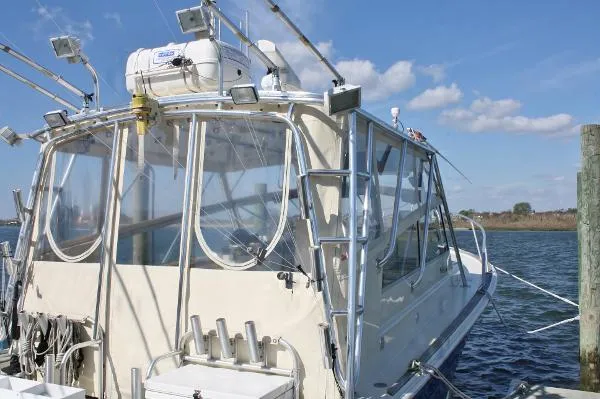 Slide: The Image of Runaway 36 Sportsman 1989 - 10