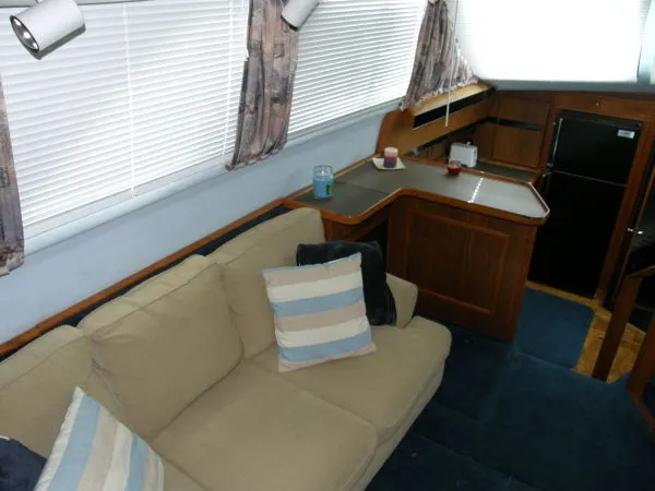 Slide: The Image of Sea Ray Aft Cabin Motoryacht 1988 - 1