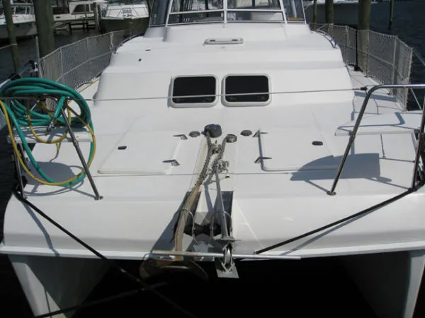 Slide: The Image of Endeavour 36 Trawler Cat 2000 - 10