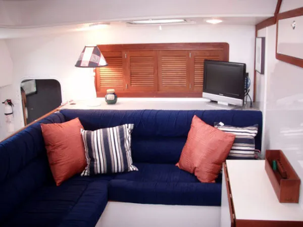 Slide: The Image of Endeavour 36 Trawler Cat 2000 - 2