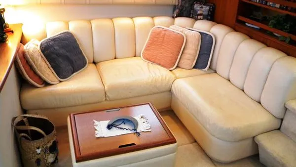 Slide: The Image of Silverton 442 Cockpit motoryacht 2000 - 4