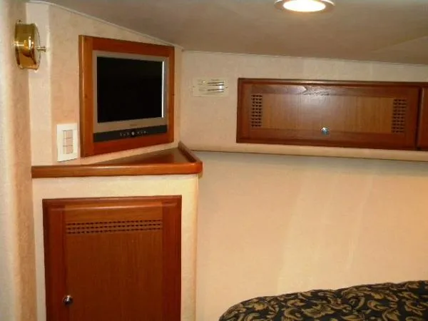 Slide: The Image of Cabo *40 Convertible* 2006 - 9
