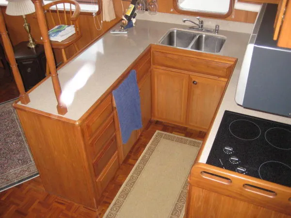Slide: The Image of DeFever *45 Pilothouse* 2002 - 6