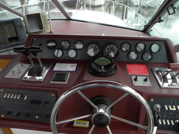 Slide: The Image of Sea Ray Sundancer 1989 - 3