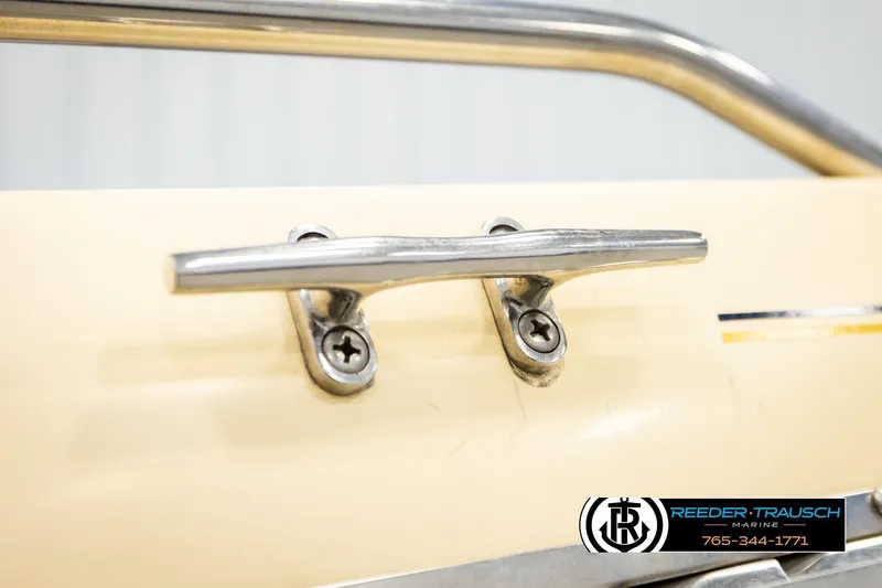 Slide: The Image of 1988 Celebrity 180 V boat cleat with Reeder-Trausch Marine logo. - 43