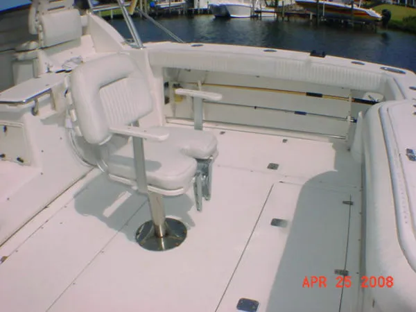 Slide: The Image of Boston Whaler 340 Defiance 2000 - 5