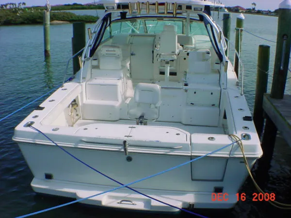 Slide: The Image of Boston Whaler 340 Defiance 2000 - 6