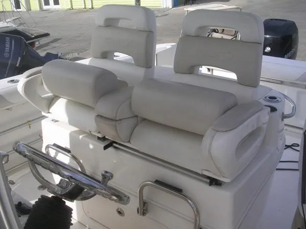 Slide: The Image of Boston Whaler 32 Outrage 2007 - 7