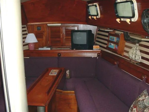 Slide: The Image of Endeavour Ketch 1979 - 1