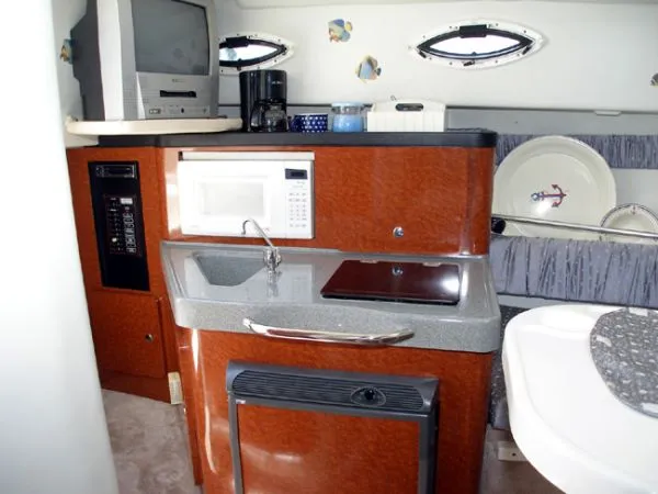Slide: The Image of Wellcraft Martinique 2002 - 4