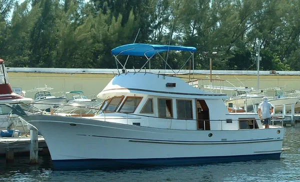 Slide: The Image of Albin Trawler with Trunk Cabin 1982 - 0