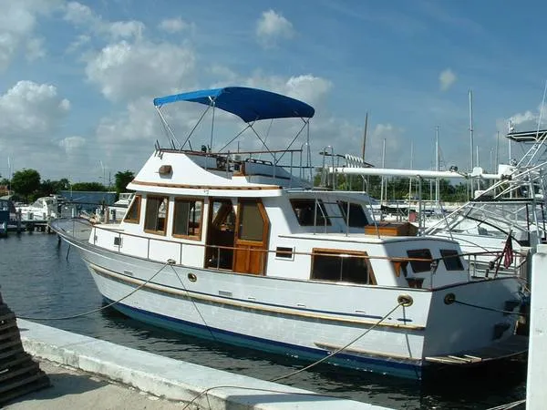 Slide: The Image of Albin Trawler with Trunk Cabin 1982 - 6