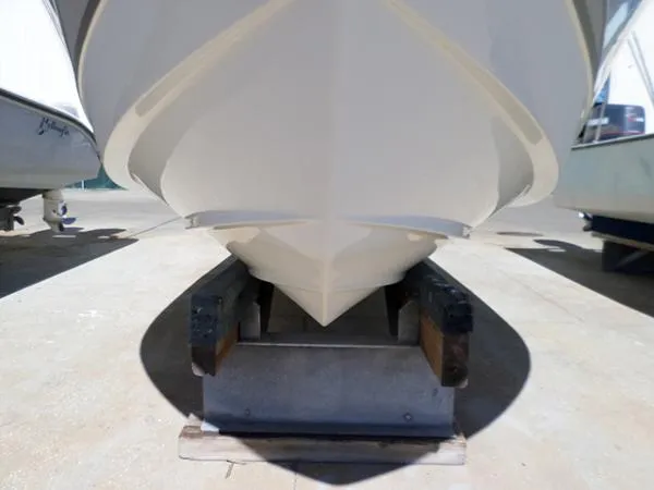 Slide: The Image of Polar 21 center console 2007 - 4