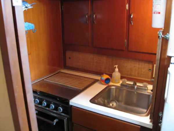 Slide: The Image of Hatteras 36 Convertible 1969 - 3
