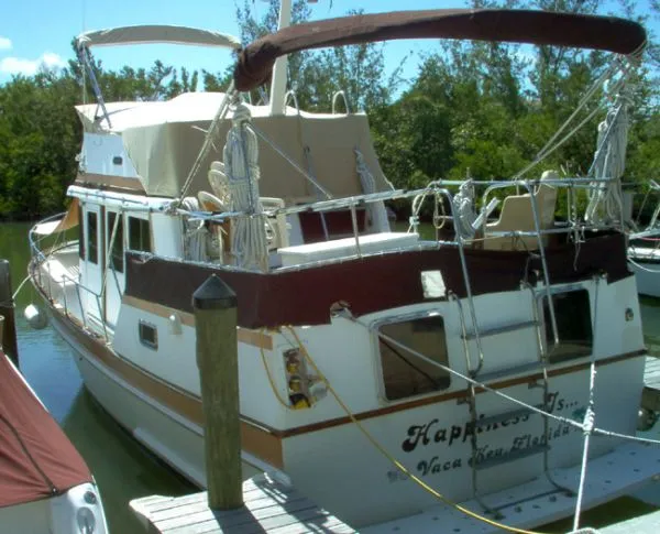 Slide: The Image of Senator Sundeck Trawler 1985 - 11
