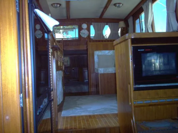 Slide: The Image of Senator Sundeck Trawler 1985 - 2