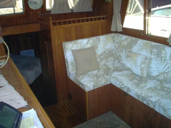Slide: The Image of Senator Sundeck Trawler 1985 - 3