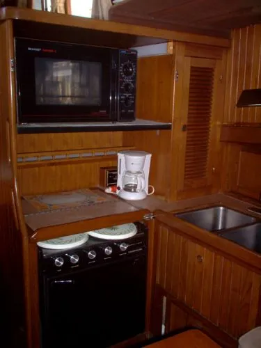 Slide: The Image of Senator Sundeck Trawler 1985 - 5