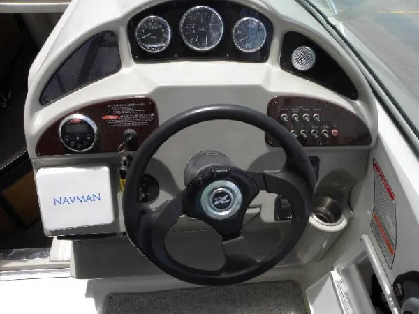Slide: The Image of Sea Ray 260 Sundancer 2006 - 11