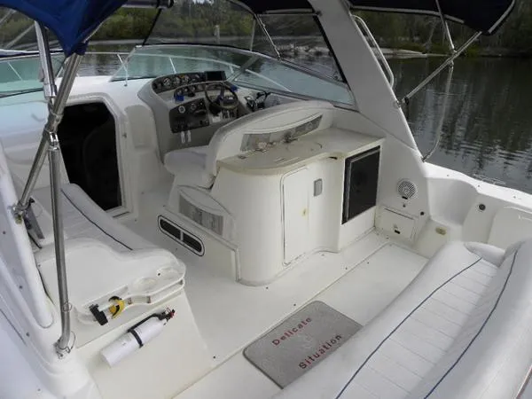Slide: The Image of Rinker 340 Fiesta Vee 1999 - 6