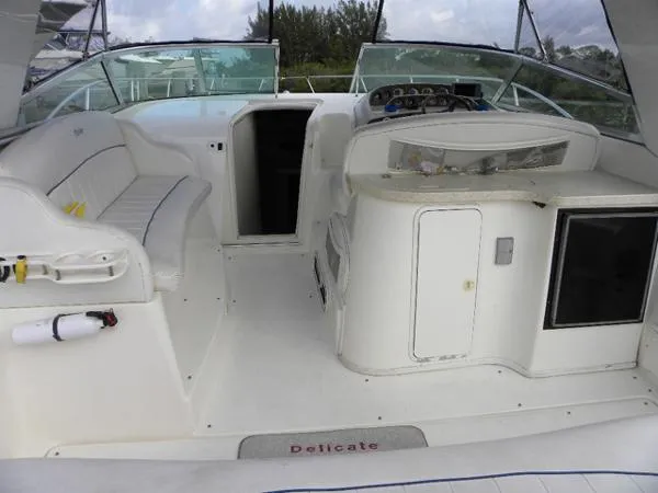 Slide: The Image of Rinker 340 Fiesta Vee 1999 - 7