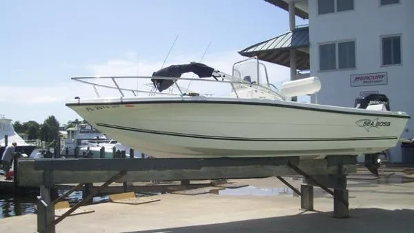 Slide: The Image of Sea Boss 180 Center Console 2007 - 0