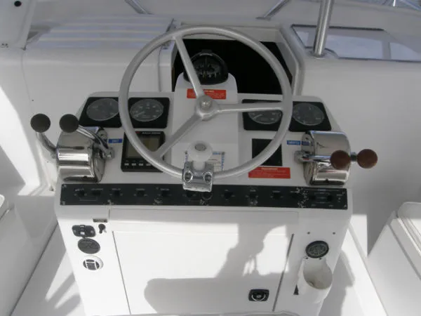 Slide: The Image of Luhrs *32 Tournament* 1997 - 10