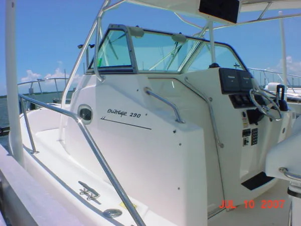 Slide: The Image of Boston Whaler 290 Outrage 2002 - 2