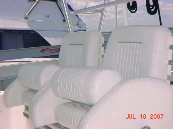 Slide: The Image of Boston Whaler 290 Outrage 2002 - 7