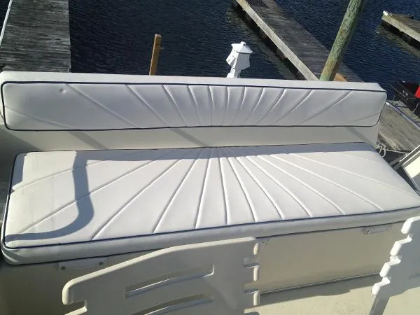 Slide: The Image of Tollycraft 30 Sport Cruiser 1989 - 5