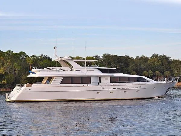 Slide: The Image of Crescent Raised Pilothouse Motor Yacht 1991 - 0