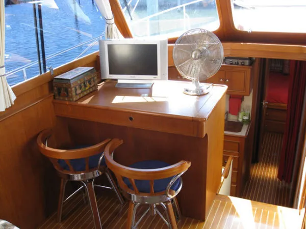 Slide: The Image of Grand Banks Eastbay Flybridge Sedan 2004 - 4