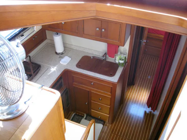 Slide: The Image of Grand Banks Eastbay Flybridge Sedan 2004 - 5