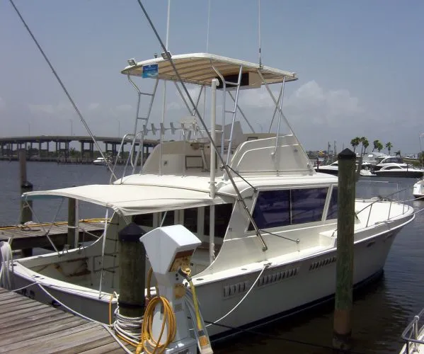Slide: The Image of Hatteras 41 Convertible 1965 - 9