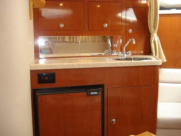 Slide: The Image of Regal 3360 Express Cruiser 2006 - 5